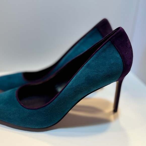 COPY - Beautiful Manola Blahnik heel
Copied from a previous listing - Picture 7 of 10